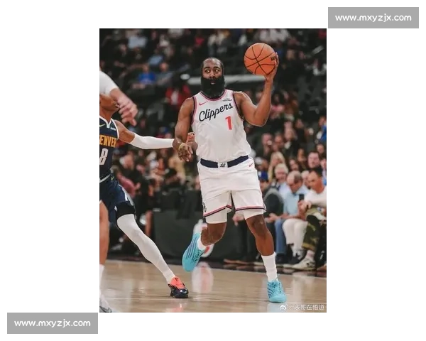 哈登：评论员眼中的进攻革命者与争议行者